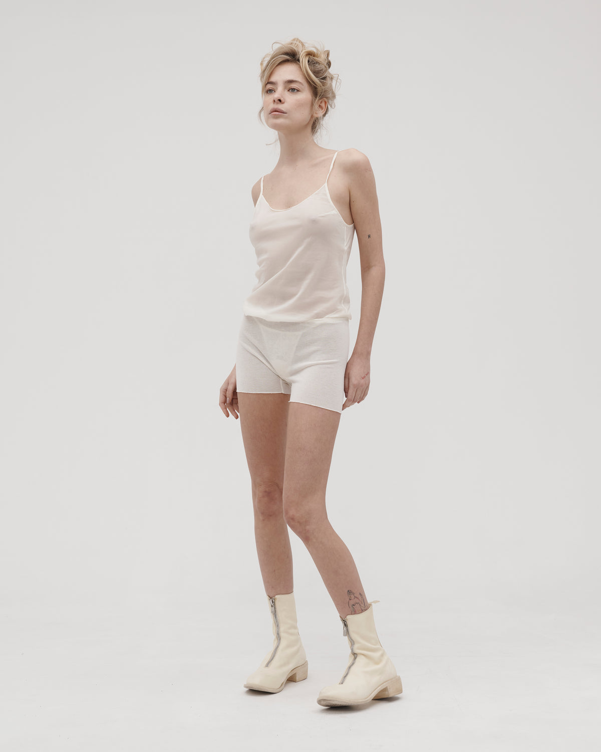 SILK CAMI TOP IN IVORY