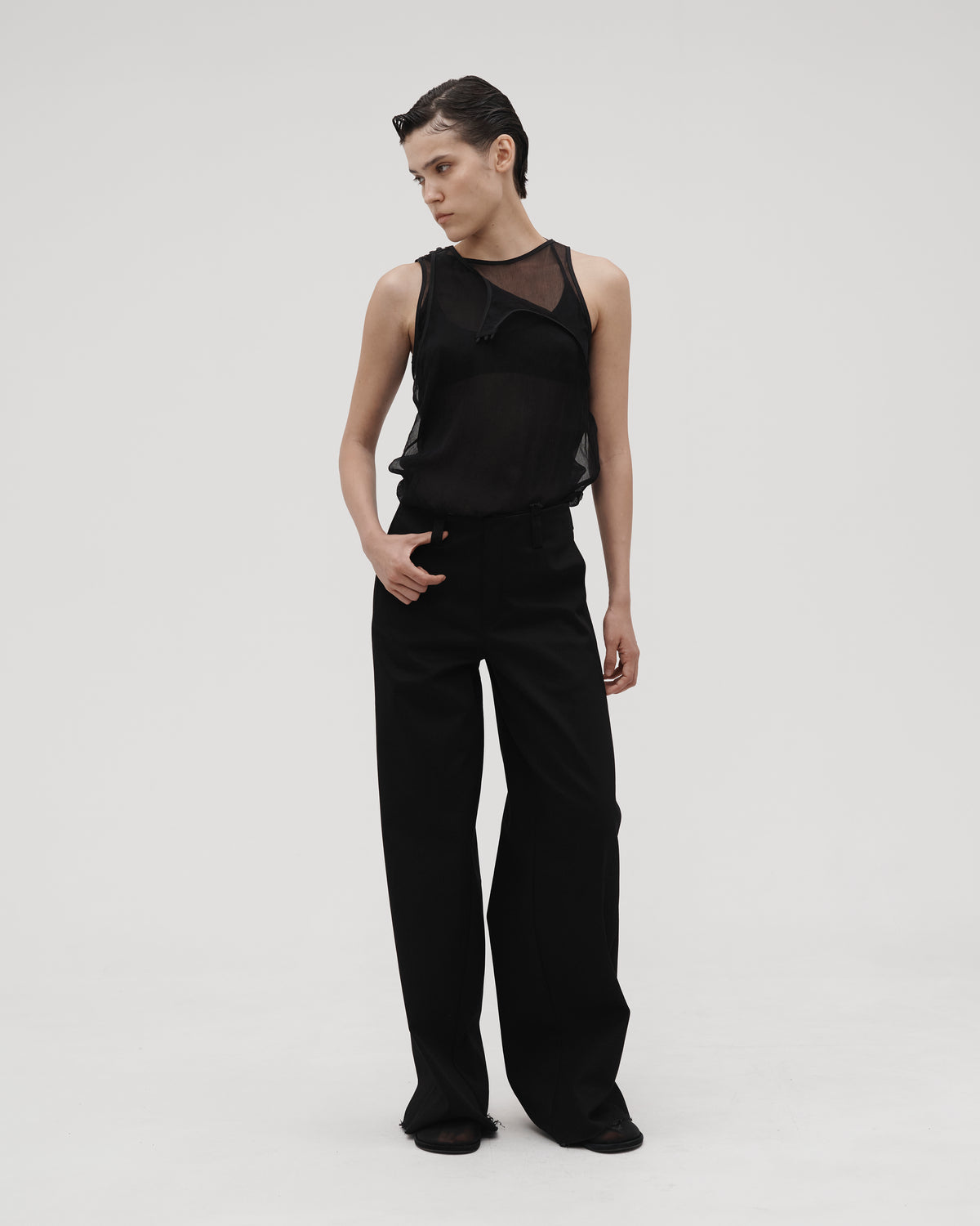 SILK TOP IN BLACK