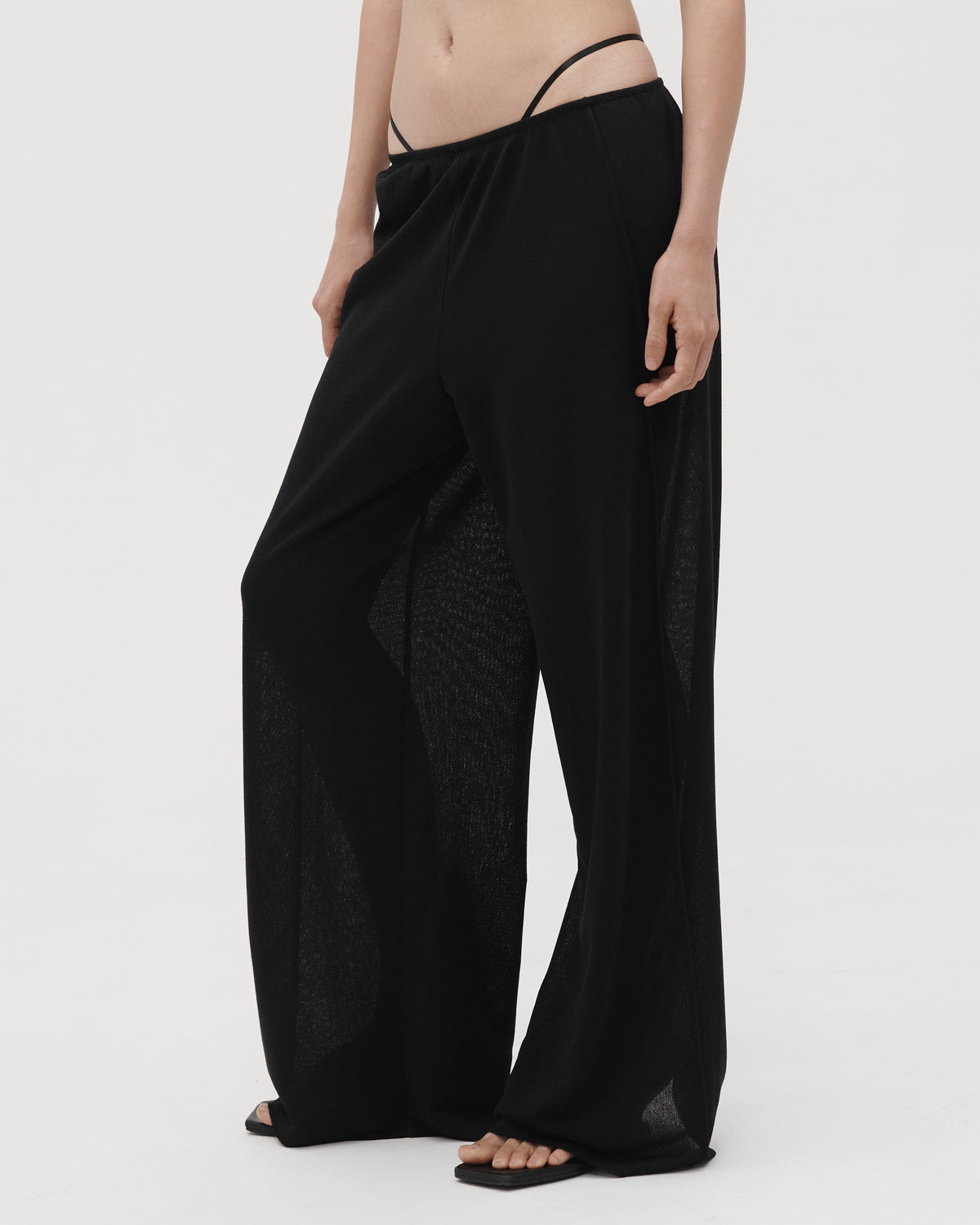 RELAXED PANTS IN BLACK