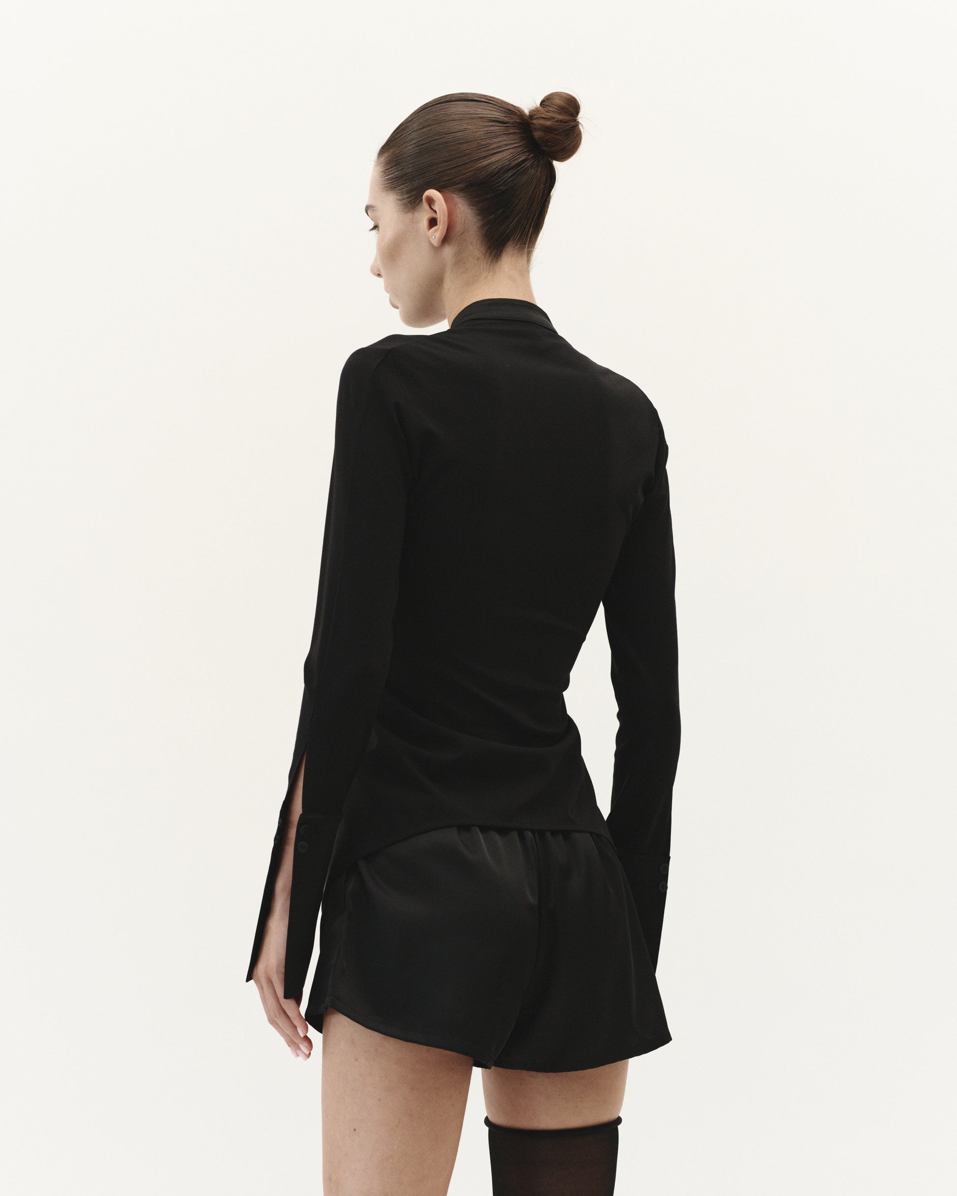 CUFF TOP IN BLACK