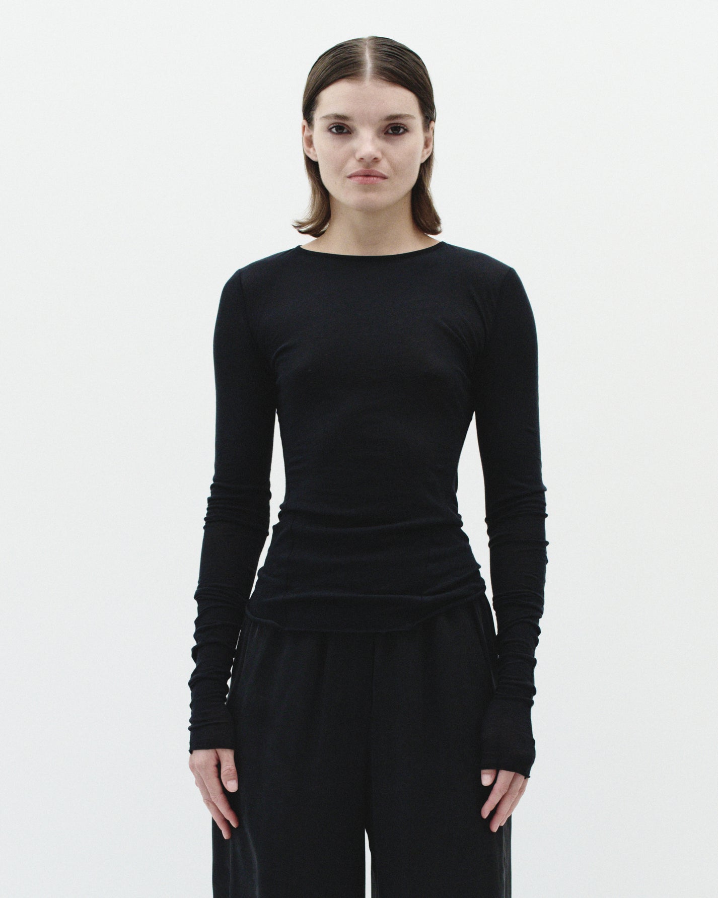 DAILY LONGSLEEVE IN DUST BLACK