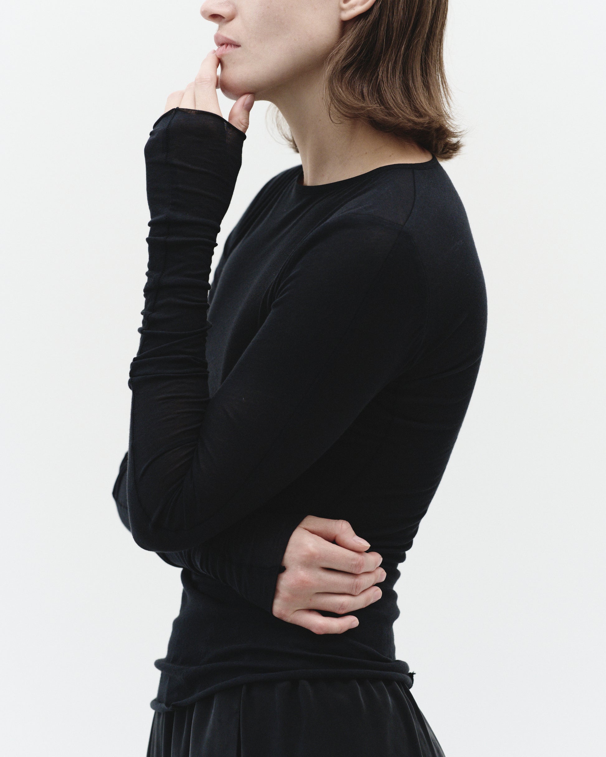 DAILY LONGSLEEVE IN DUST BLACK