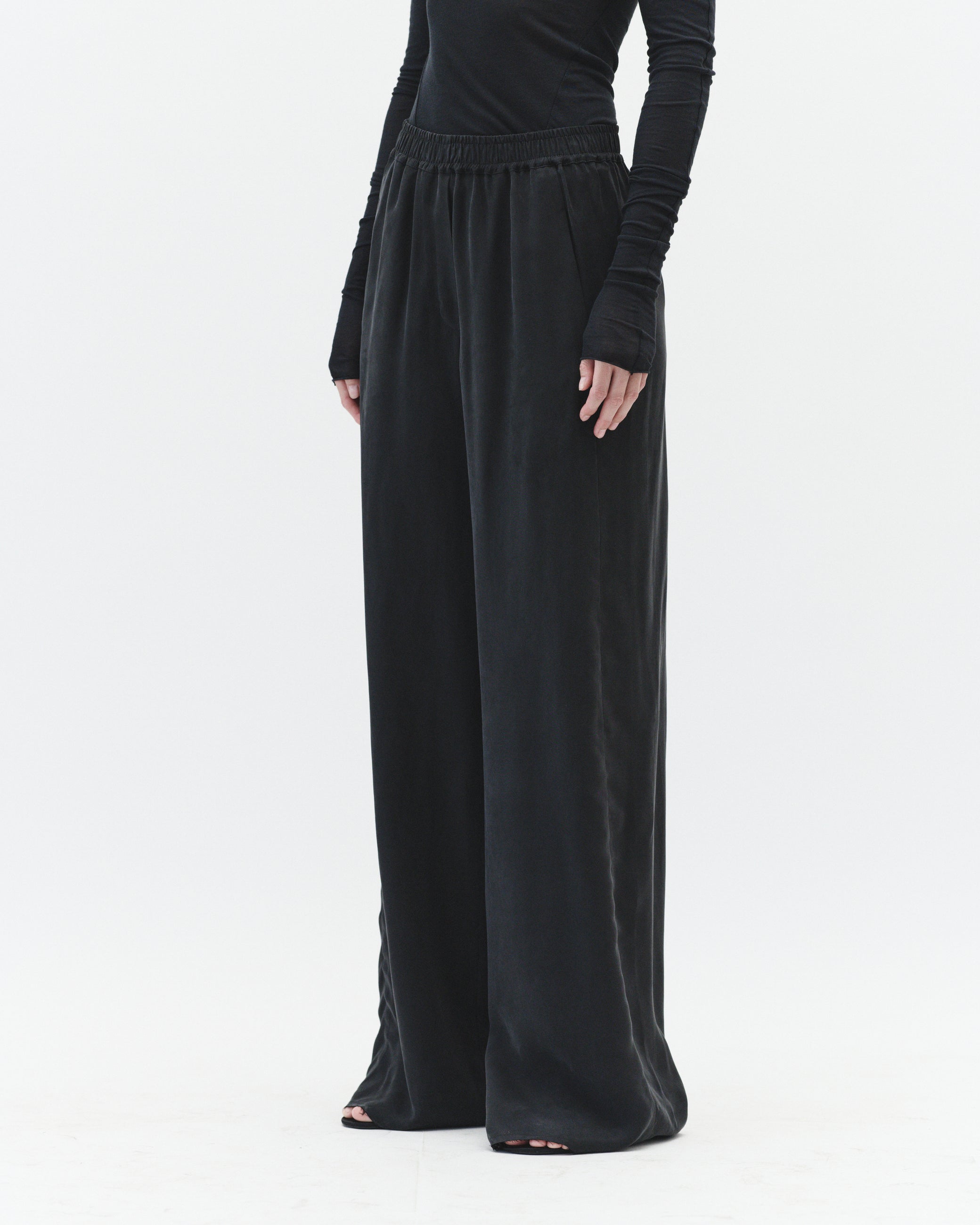 CUPRA CHILL-FIT PANTS