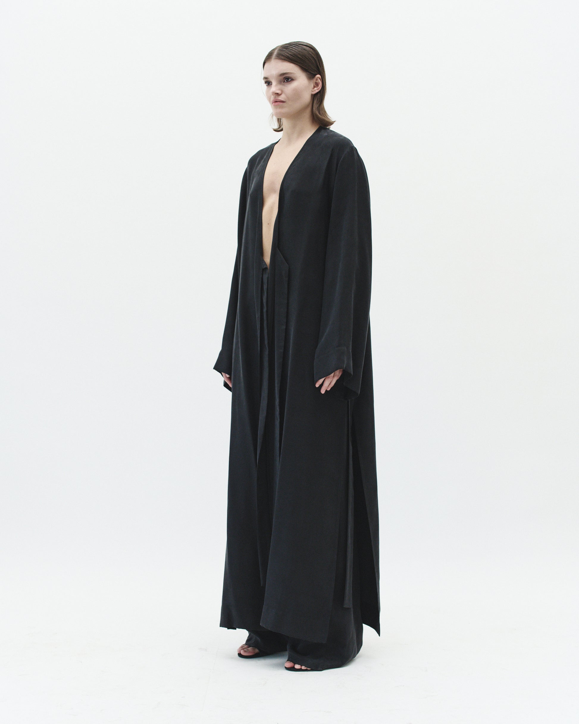 VEIL THROW IN DUST BLACK