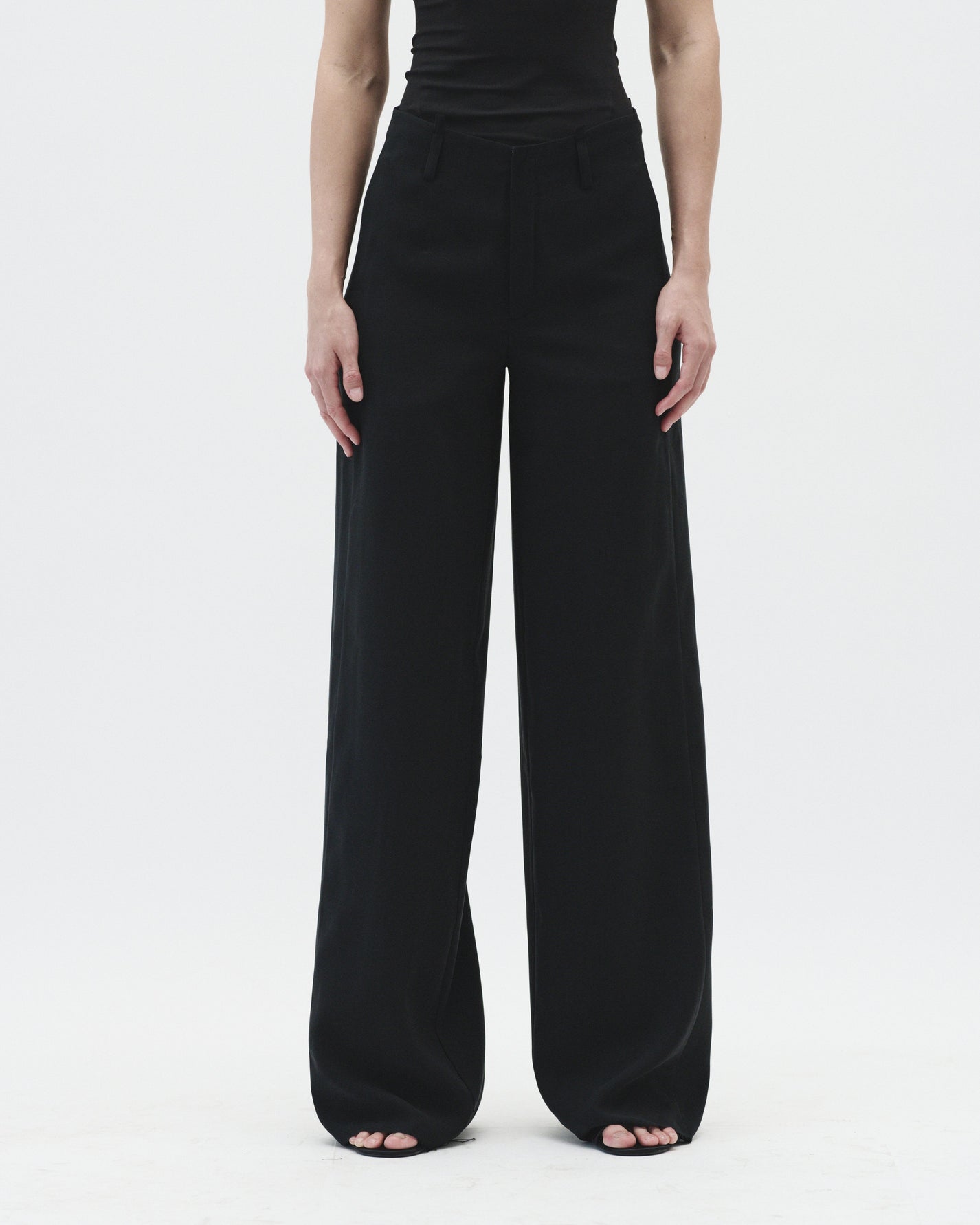 CHILL-FIT PANTS