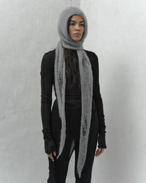 HANDCRAFTED KID SILKHASE MOHAIR HOODED SCARF IN GREY