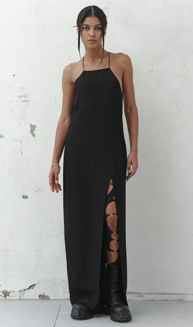 MAXI DRESS IN BLACK