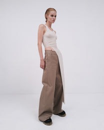 TOP WITH ELONGATED DETAIL IN PEARL