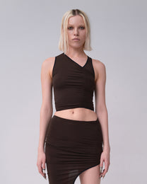 DRAPED TOP IN BROWN