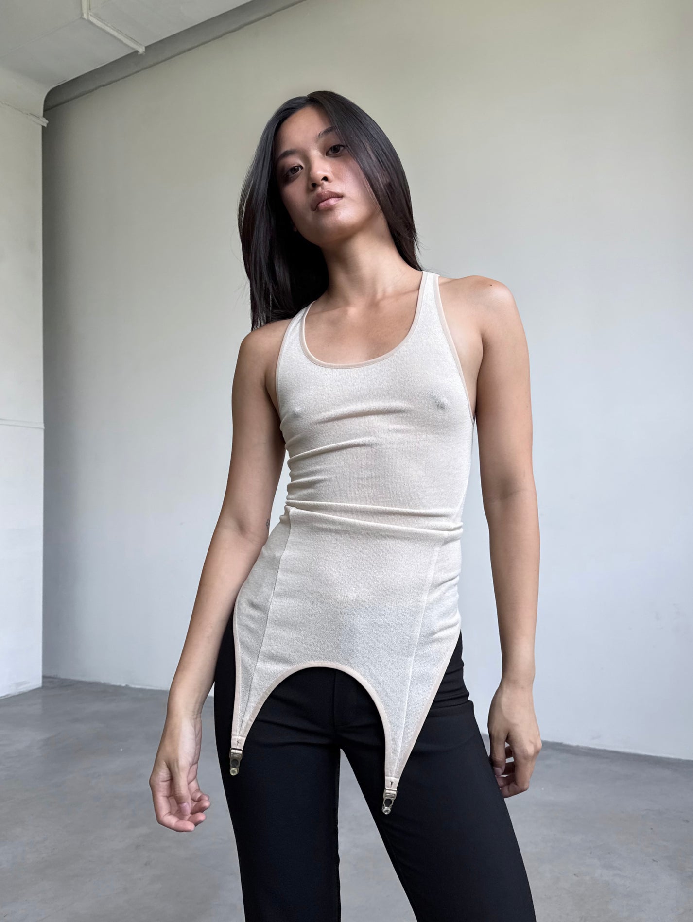 FASTEN ME TOP IN BEIGE