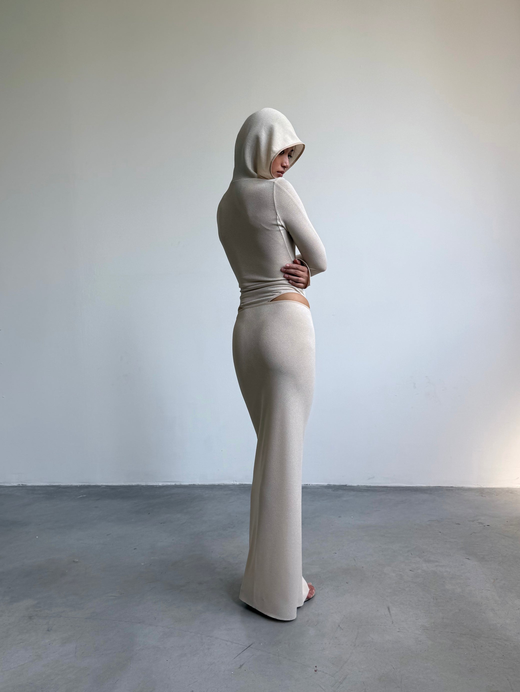 DAILY MAXI SKIRT IN BEIGE